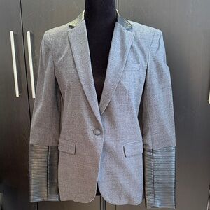 Rag & Bone Gray Blazer with Black Leather Trims. 100% Lamb wool/Leather Size 2